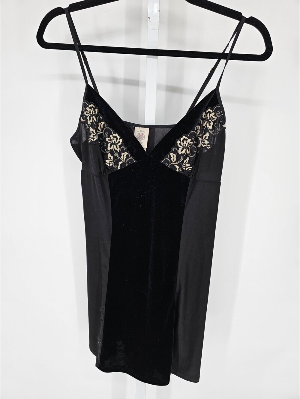 Vtg In Bloom Womens Sz M Nightie Nightgown Black Velvet Embroidered